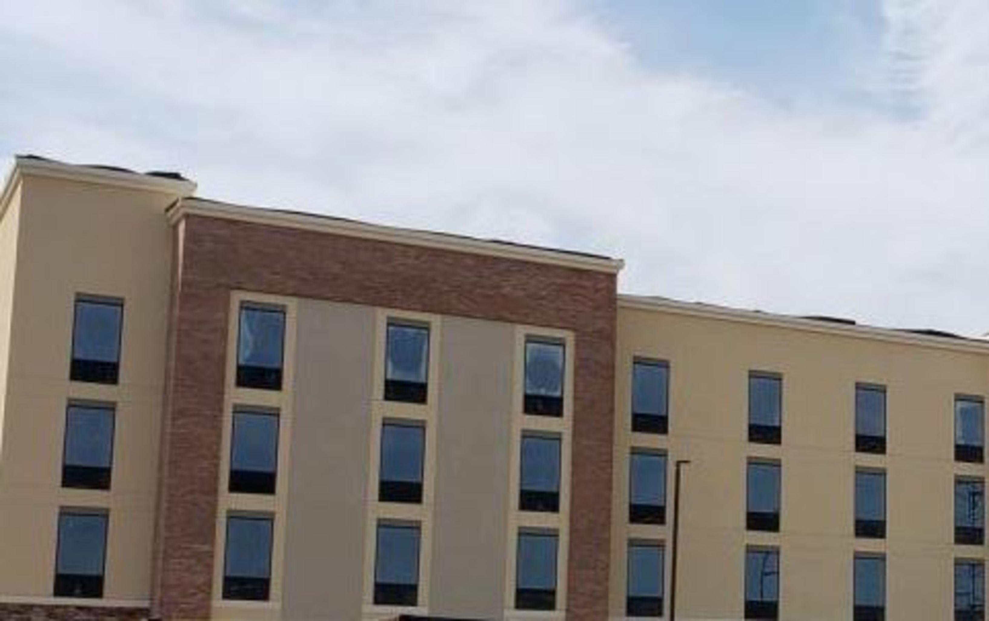 Comfort Suites Μπόουλινγκ Γκριν Εξωτερικό φωτογραφία