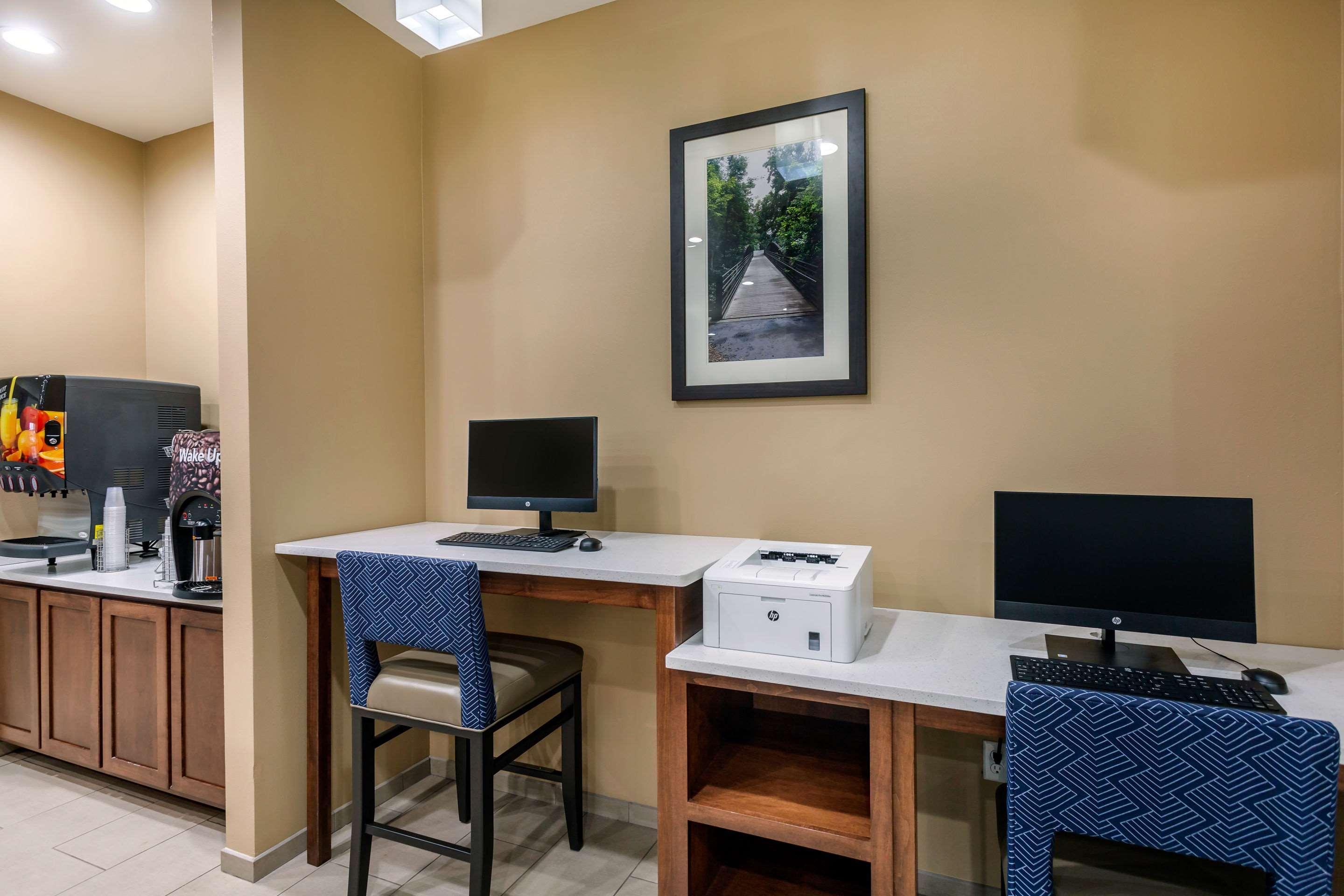Comfort Suites Μπόουλινγκ Γκριν Εξωτερικό φωτογραφία