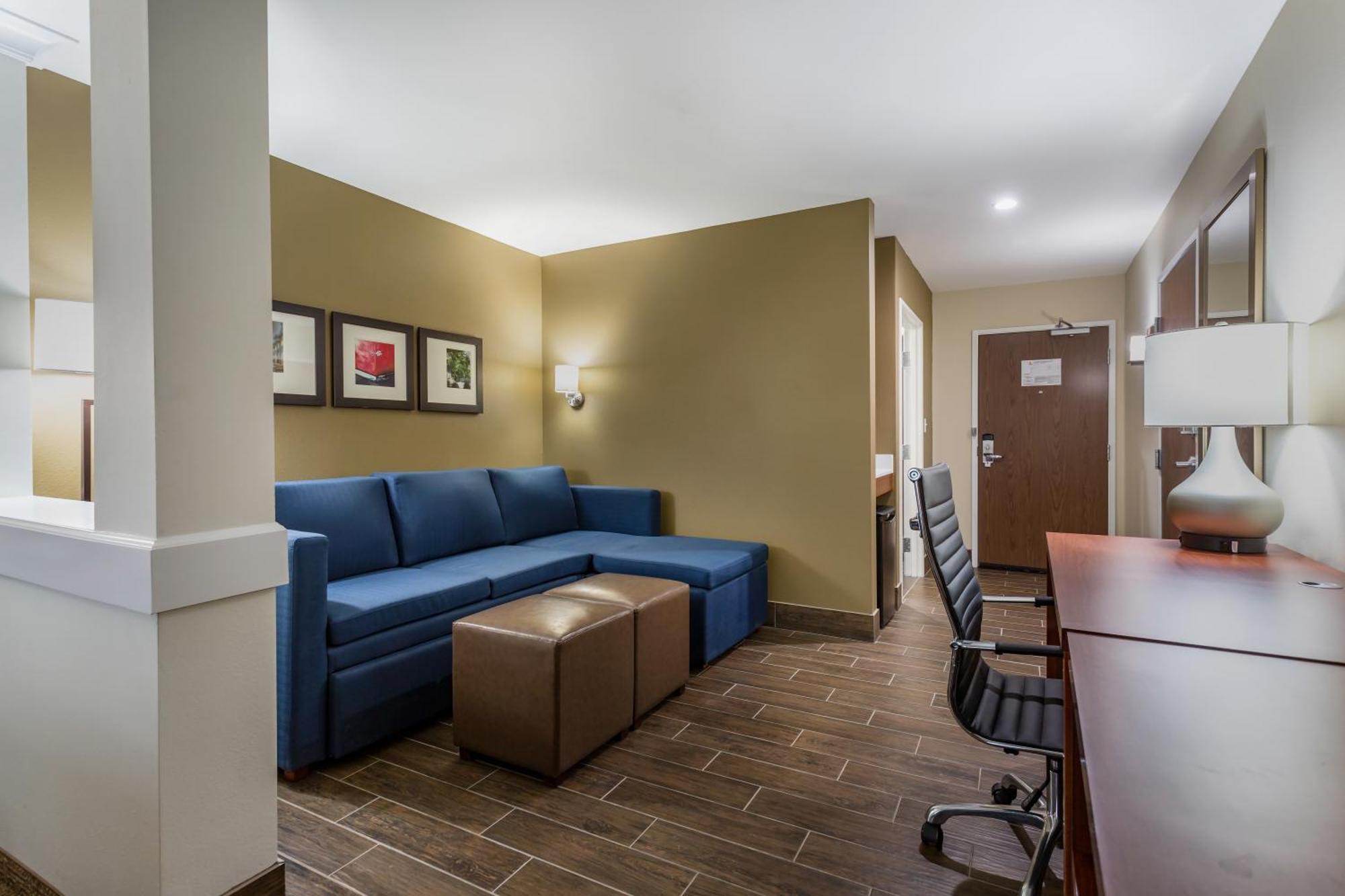 Comfort Suites Μπόουλινγκ Γκριν Εξωτερικό φωτογραφία