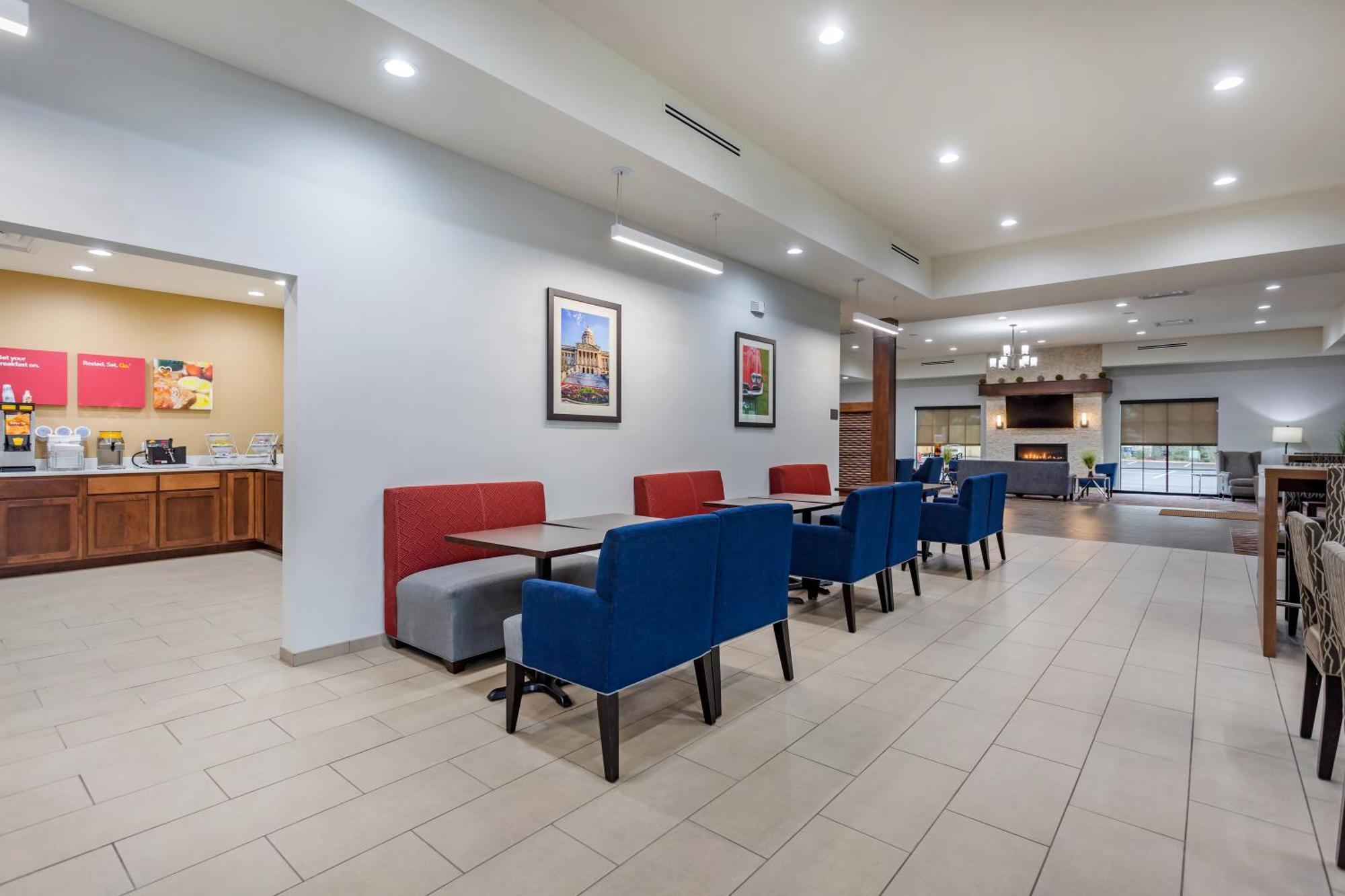 Comfort Suites Μπόουλινγκ Γκριν Εξωτερικό φωτογραφία