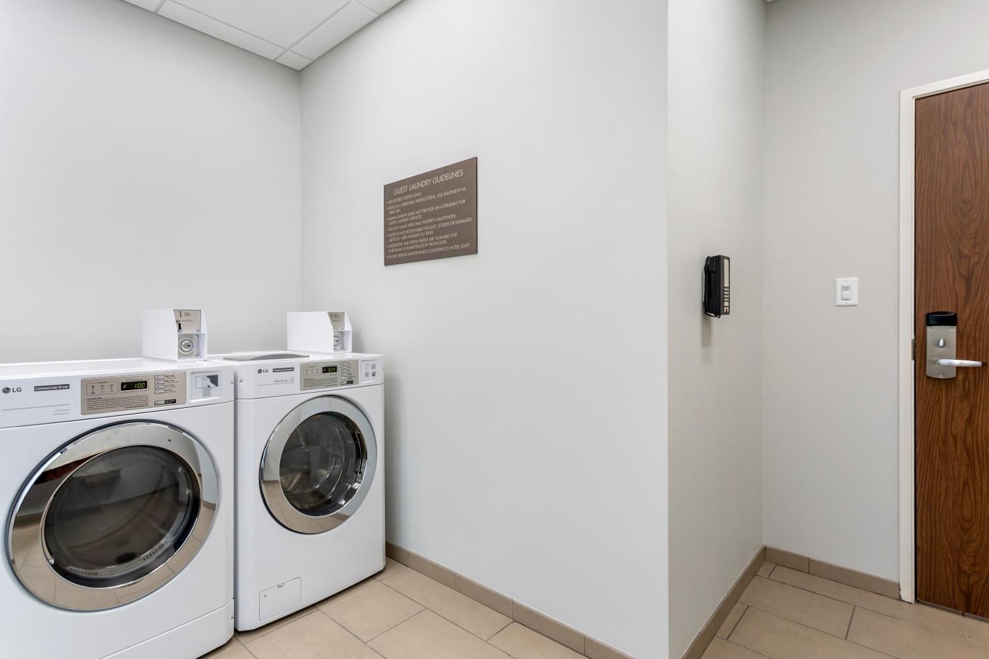 Comfort Suites Μπόουλινγκ Γκριν Εξωτερικό φωτογραφία