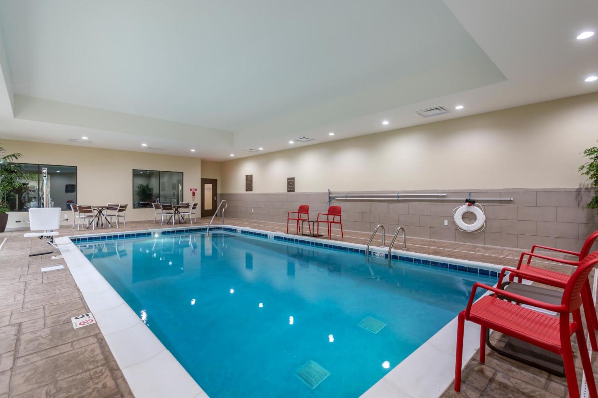 Comfort Suites Μπόουλινγκ Γκριν Εξωτερικό φωτογραφία